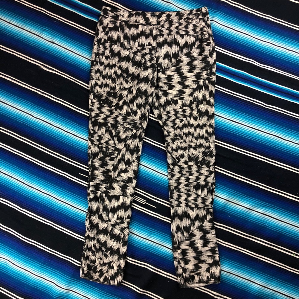 Vince Camuto kaleidoscope print pants size 2